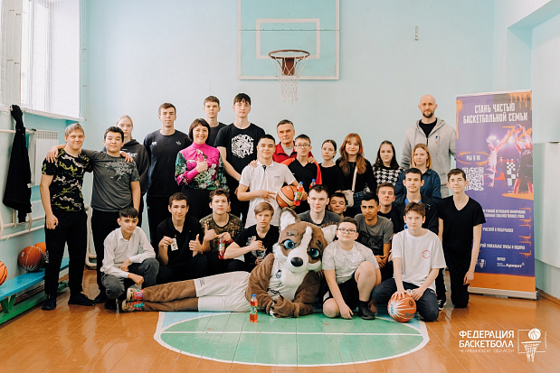 В Челябинске прошел мастер-класс по адаптивному баскетболу 