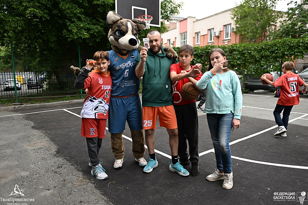 Баскетбольные праздники во дворах Челябинска продолжают расширять свою географию 