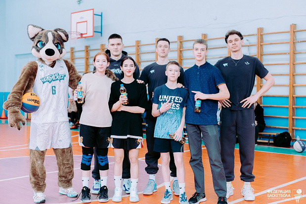 На УРА проходят мастер-классы по баскетболу в школах и колледжах Челябинска 