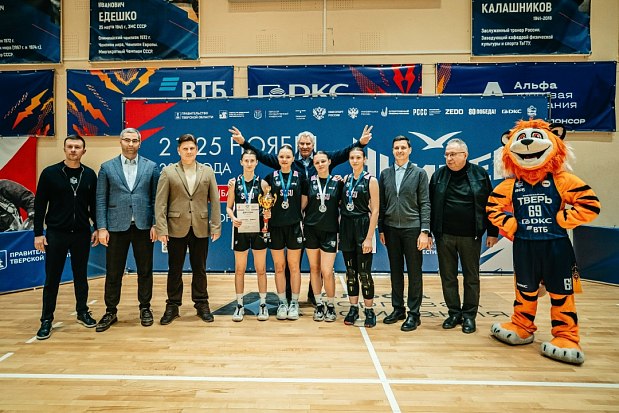 Южноуральские студентки – серебряные призеры по баскетболу 3х3 «УниверЛиги феста 2025» 