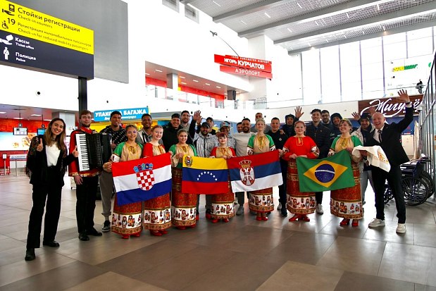 4 иностранные команды прилетели в Челябинск 