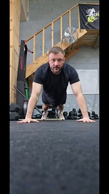 Николай Сандаков присоединился к баскетбольному флешмобу  