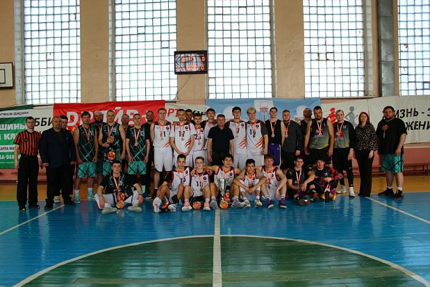 Неудачно начали сезон, но сумели завоевать золотые медали 