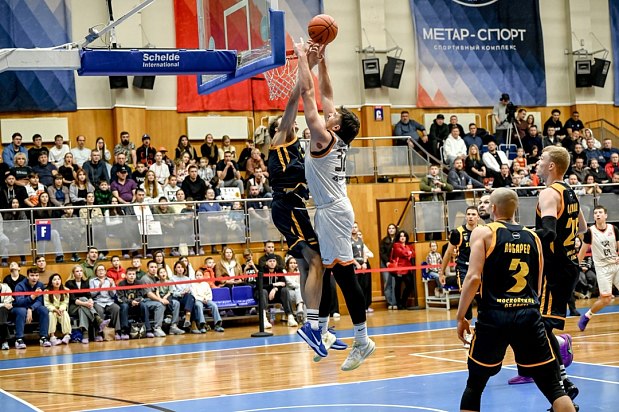 Южноуральцы сохранили лидерство в Суперлиге 