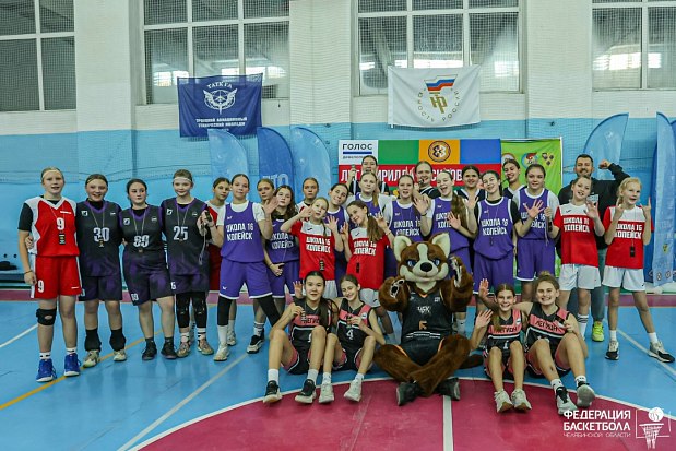 93 команды и 372 школьника сразились за медали третьего дивизиона «Лиги Писклова» 