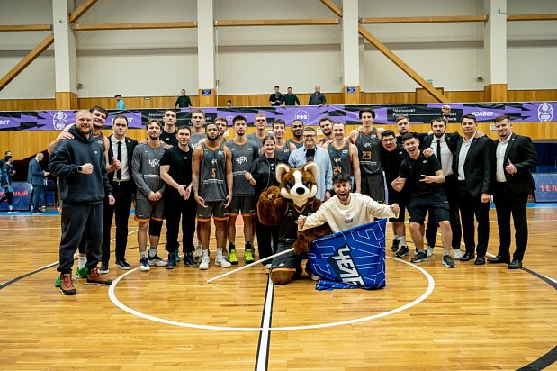 Победный «Разгуляй» устроили южноуральцы в Суперлиге 