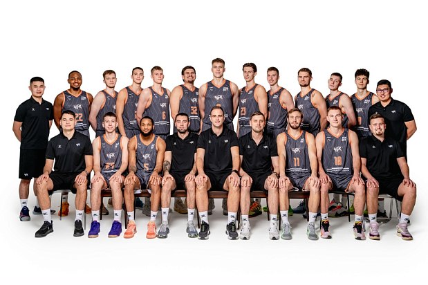 Неприлично выиграть все домашние игры? 