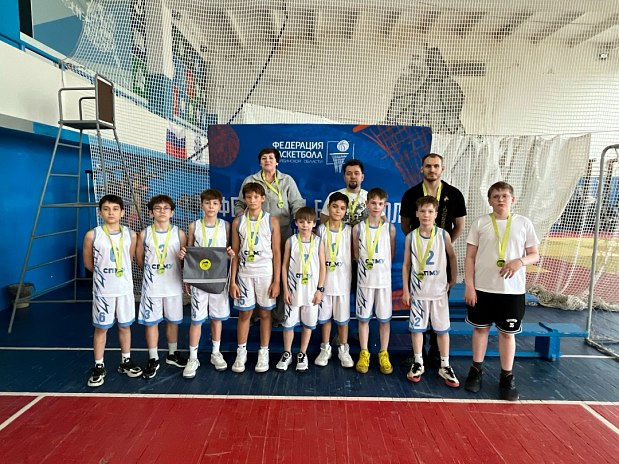 Школа №90 подвинула лидера и завоевала две золотые медали на 2 туре «Минибаскета» в Златоусте 