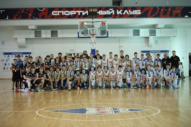 Магнитогорское «Динамо» – бронзовый призер XV турнира памяти Сазонова 