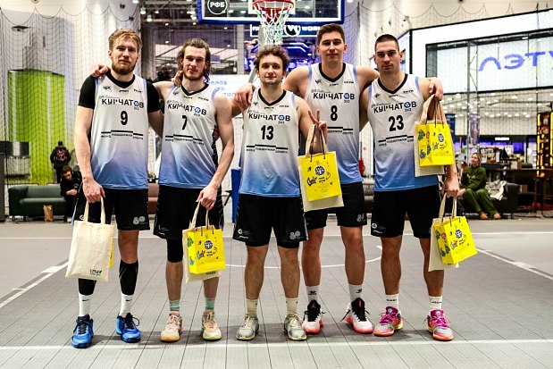 «Курчатов» и «Позитив» – серебряные призеры Мега Баскета 3х3 
