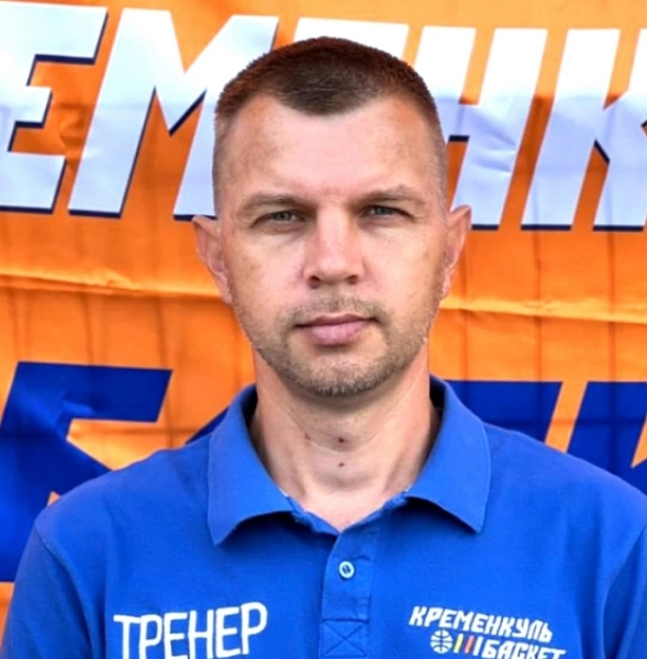 Выбираем школьного тренера, который первым ведёт детей к высотам 